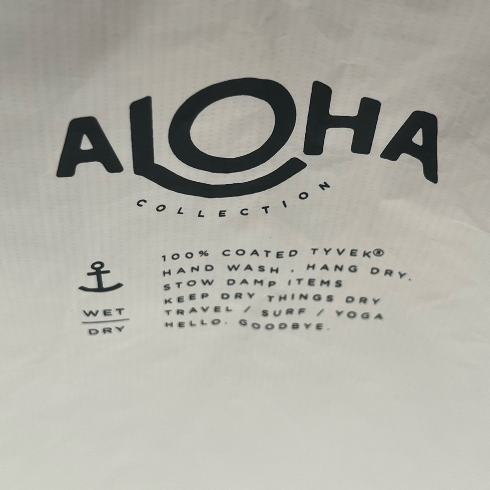 NWOT Aloha Collection Original Mid Pouch - Picture 7 of 9